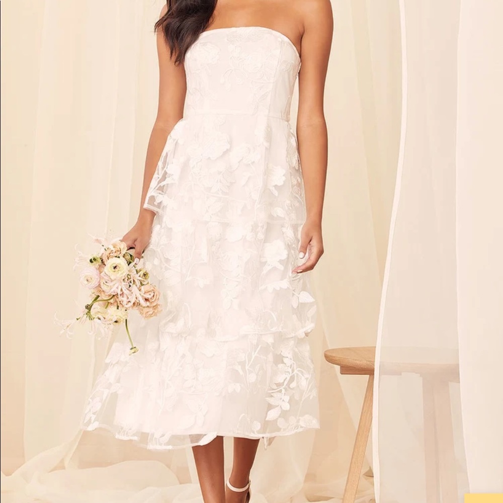 NWT | LULU’S | “Loving With You” Strapless Midi Dress